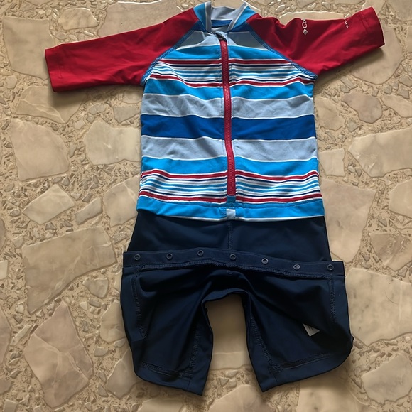 Columbia 4T Sunguard swimsuit Never been Worn - Picture 5 of 6